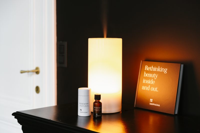 RainPharma aurora diffuser: base + moonlight glass sleeve